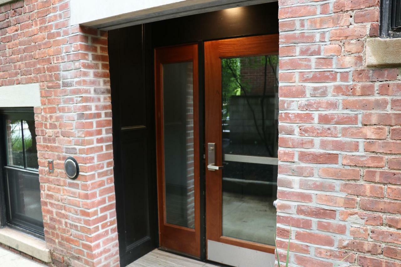 A Stylish Stay W/ A Queen Bed, Heated Floors.. #26 브루클라인 외부 사진